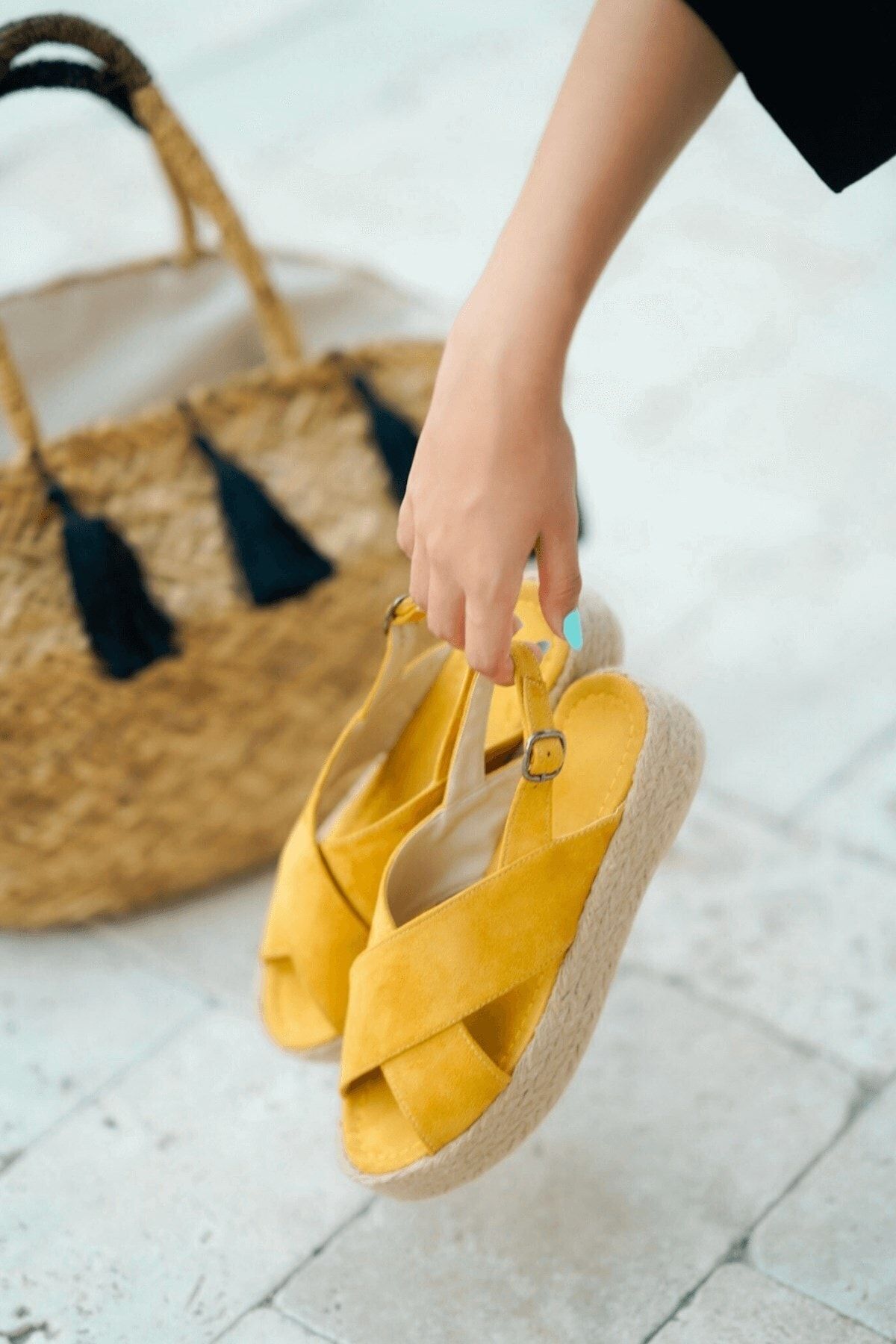 Stil Durağı Geila Model Yeni Sezon Hasir Sandalet Sari Suet