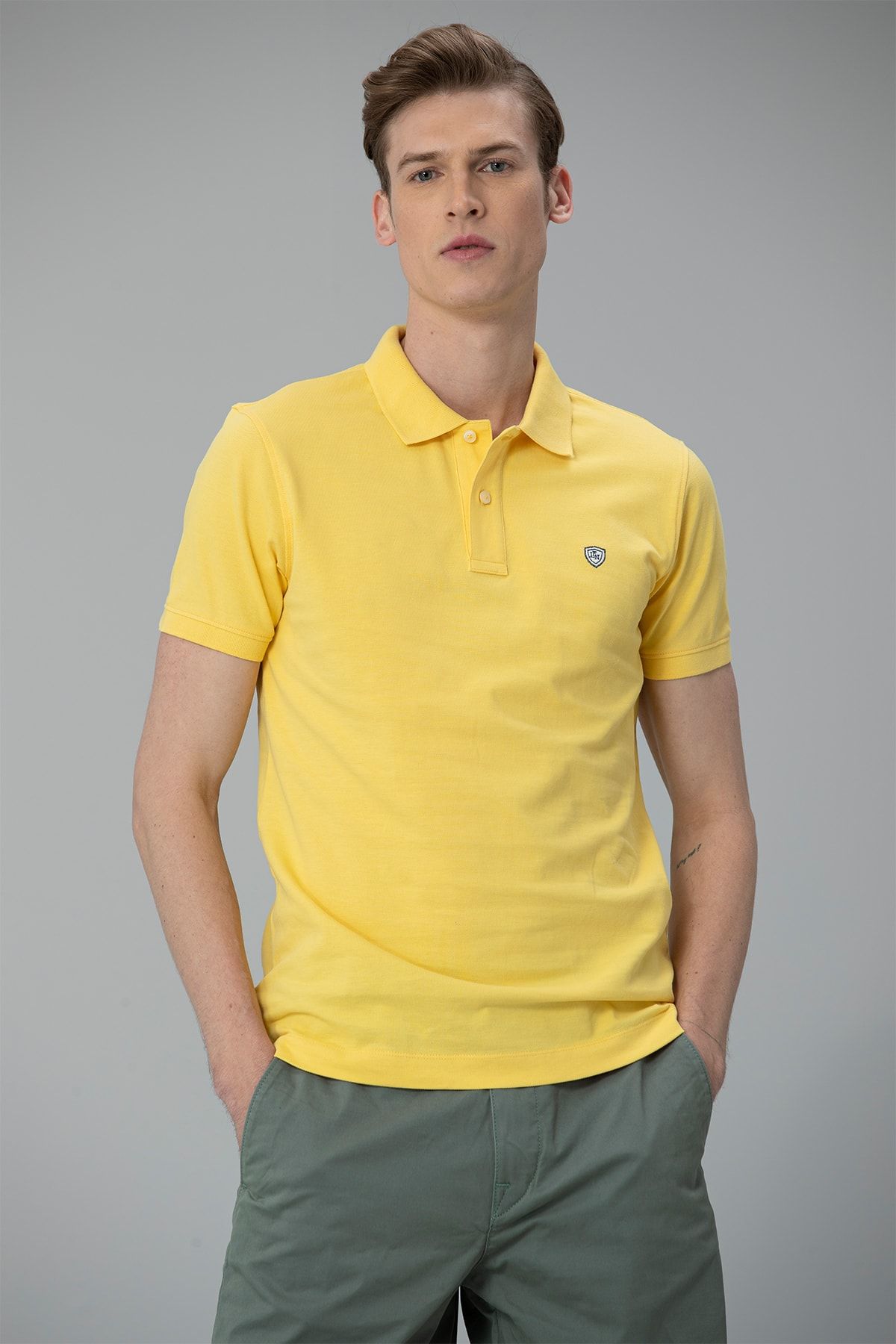 Sari Erkek Polo Yaka T Shirt Modelleri Fiyatlari Trendyol