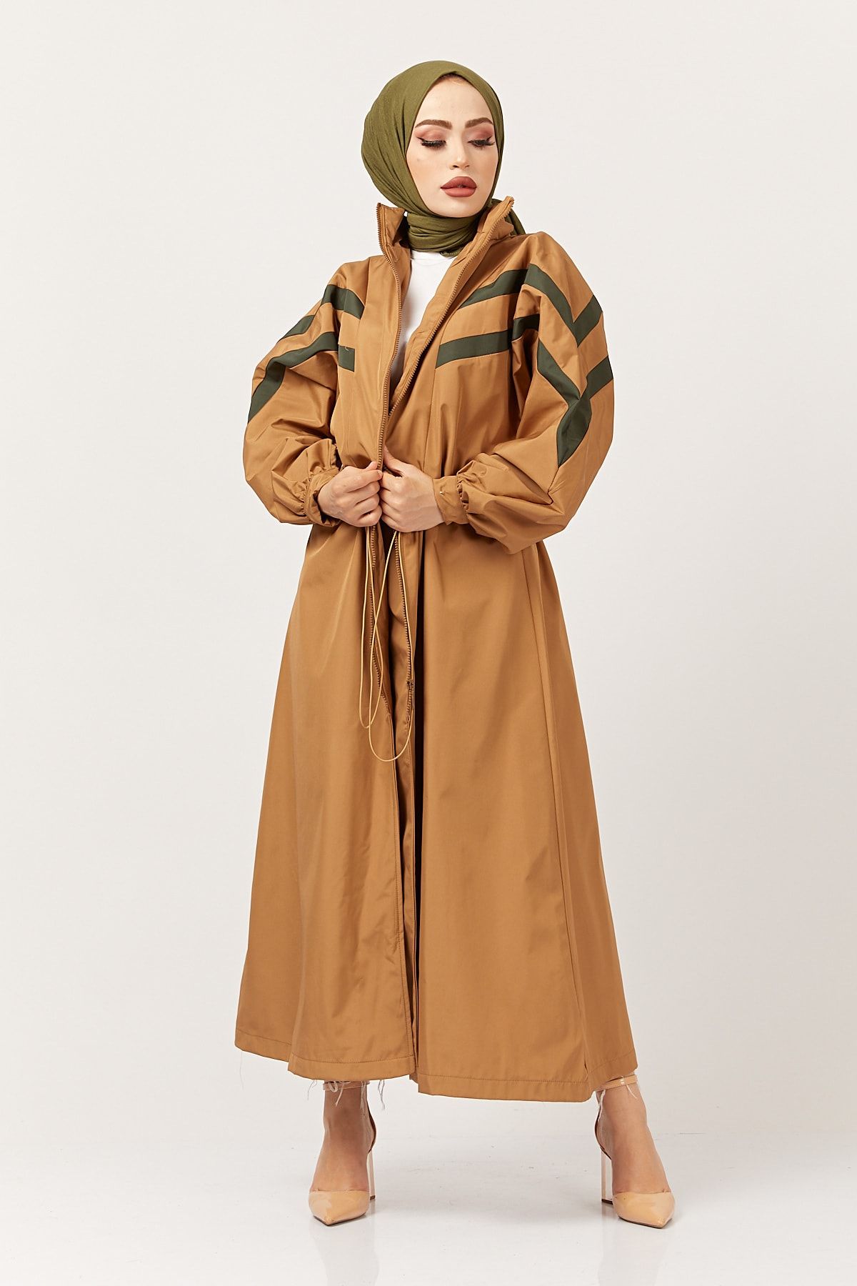 festmoda Kadın Camel Çizgi Detay Beli Lastikli Trençkot