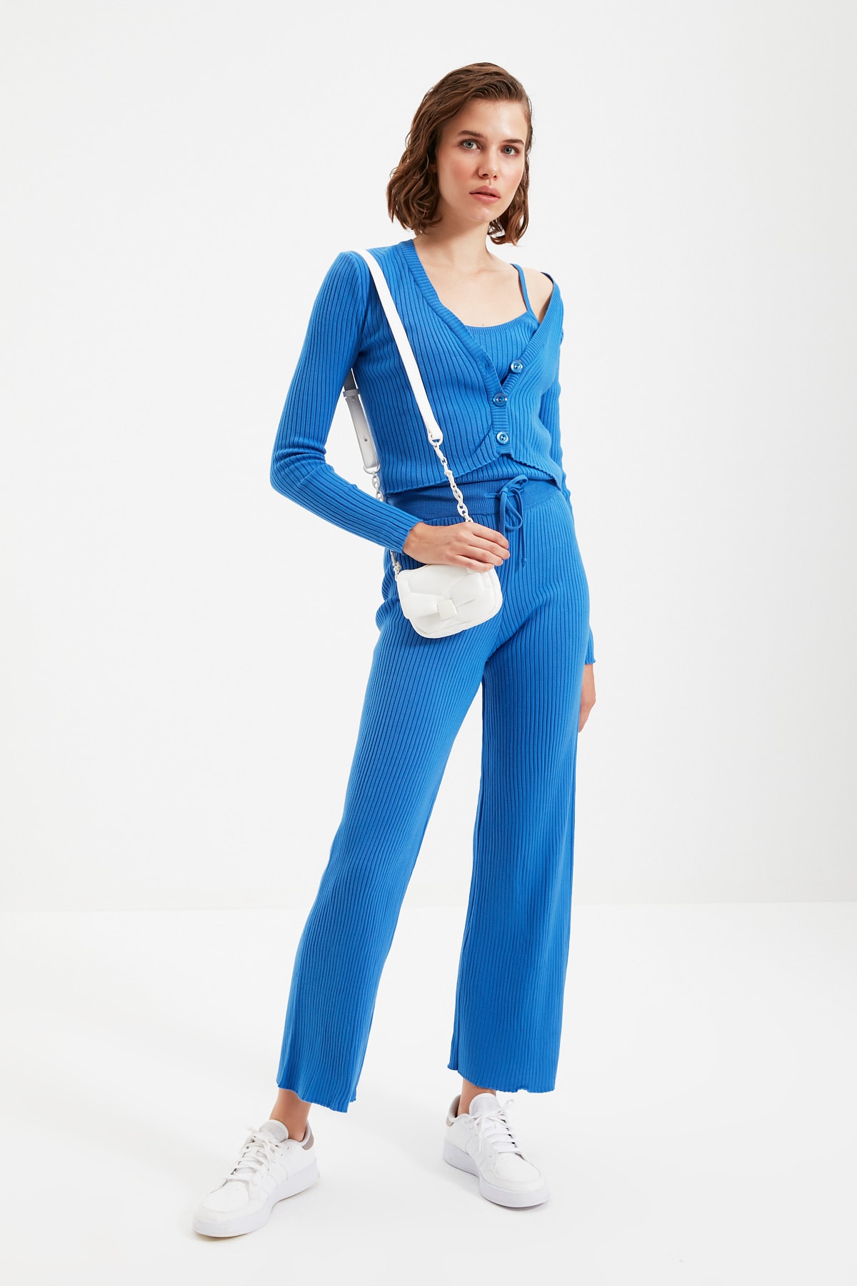 TRENDYOLMİLLA Mavi Fitilli Bluz Hırka Pantolon Triko Alt-Üst Üçlü Takım TWOAW22AU0006