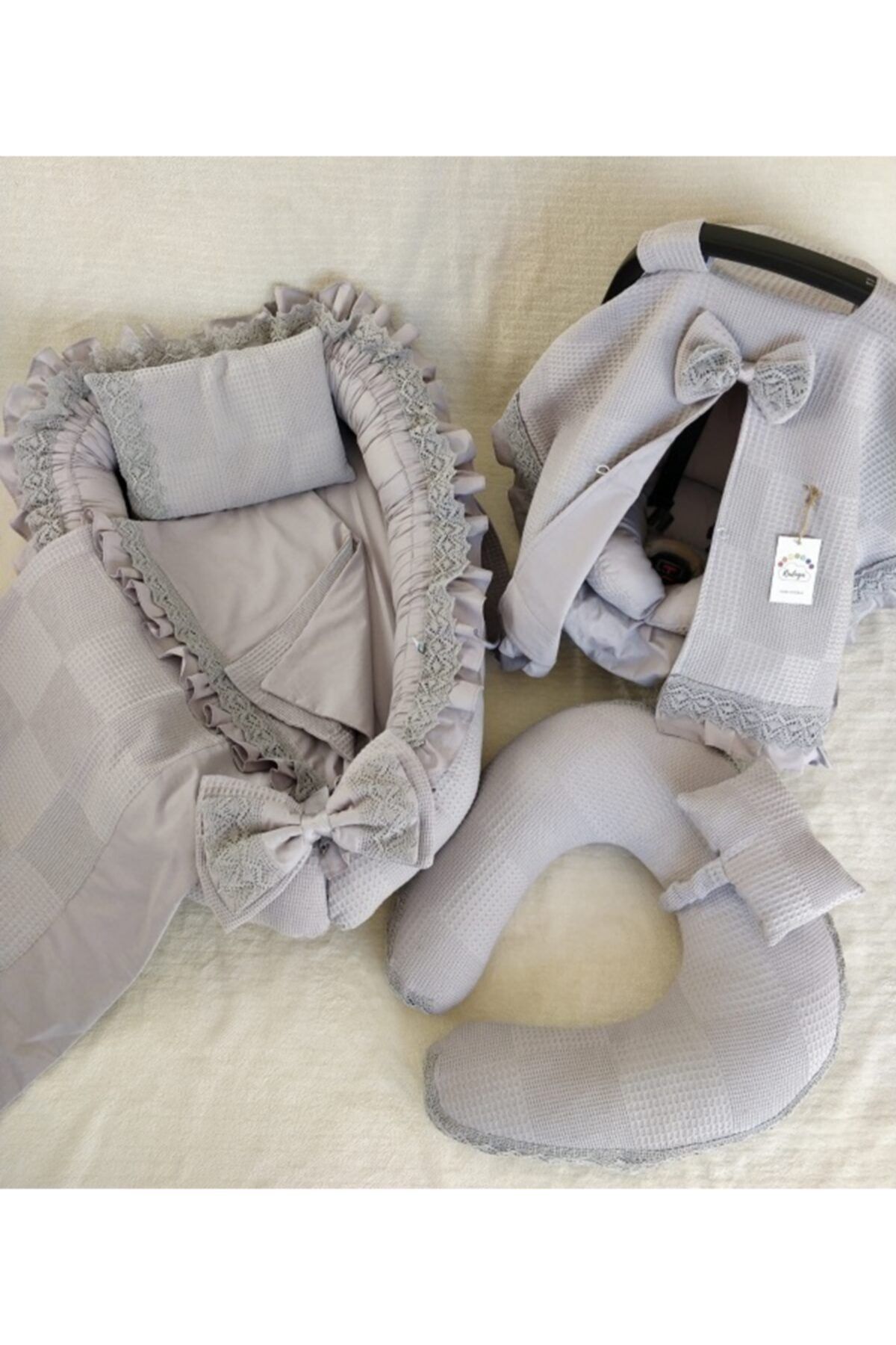 Raduga Collection Babynest 7 Parçalı Dantelli Ve Fırfırlı Set Gri Rengi