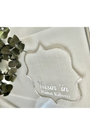 İsimli Kişiye Özel Gümüş Yaldız Baskılı Söz ve Nişan Tepsileri İçin Kahve Sunum Peçetesi Image 0