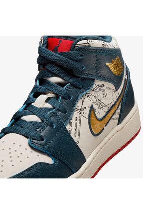 Air Jordan 1 Mid SE Genç Çocuk Ayakkabısı. Image 1