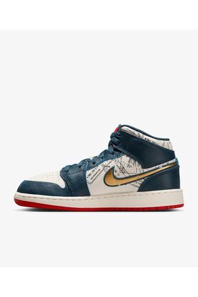 Air Jordan 1 Mid SE Genç Çocuk Ayakkabısı. Image 5