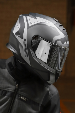 STORM 2 FASTER MAT TITANIUM KASK Image 6