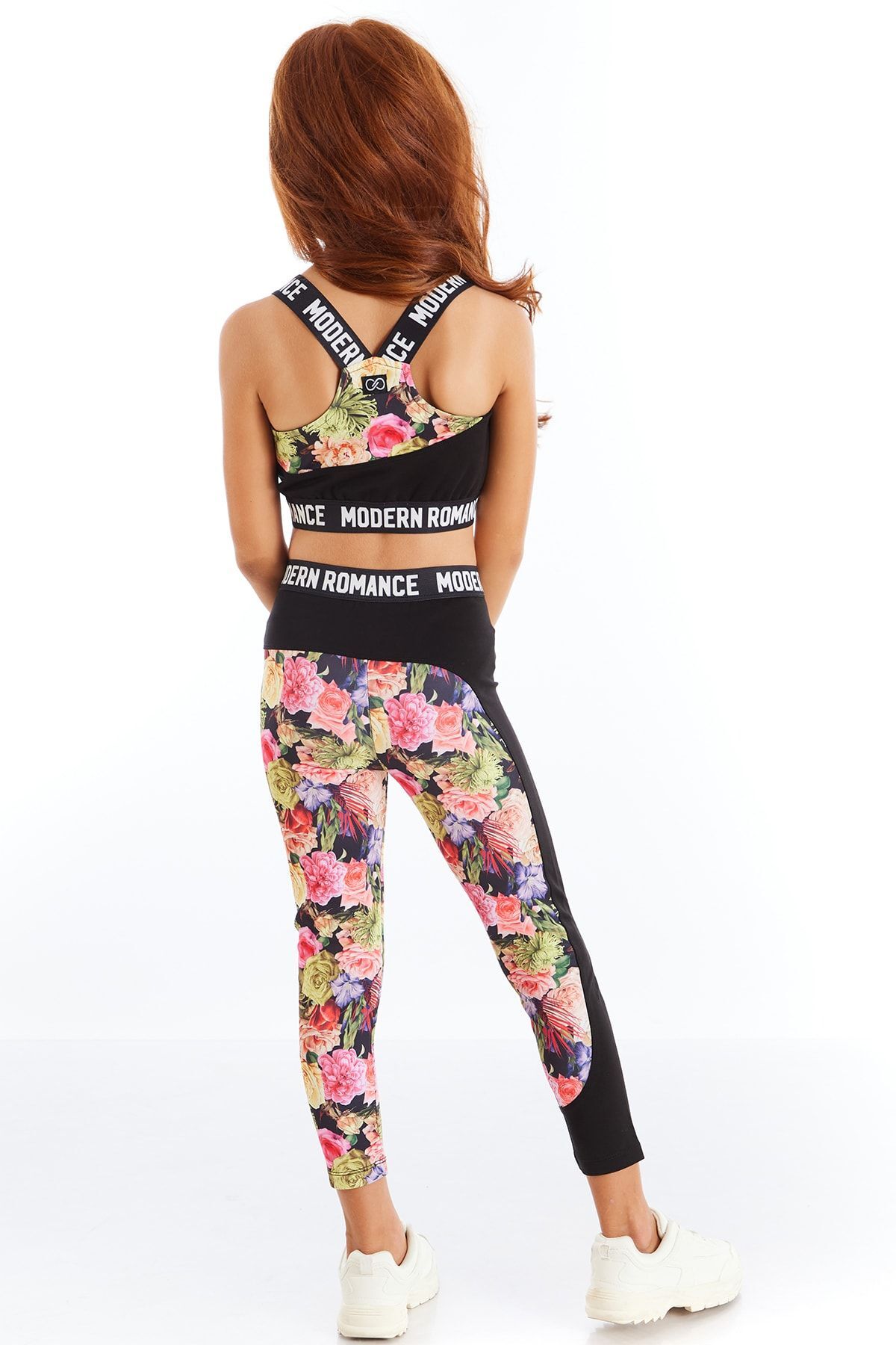 جوراب شلواری اسپرت دخترانه با طرح های عاشقانه مدرن