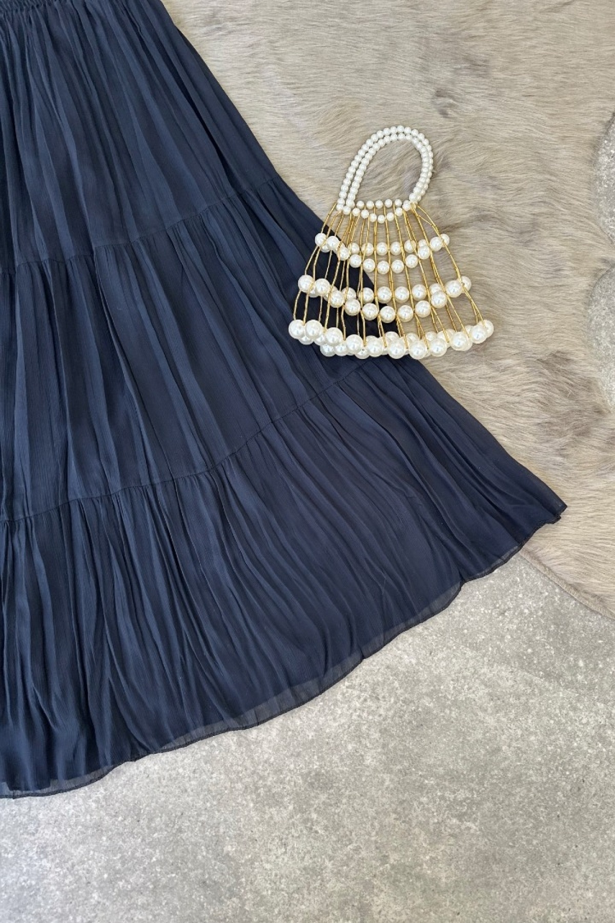 دامن آبی لارا نیروی دریایی