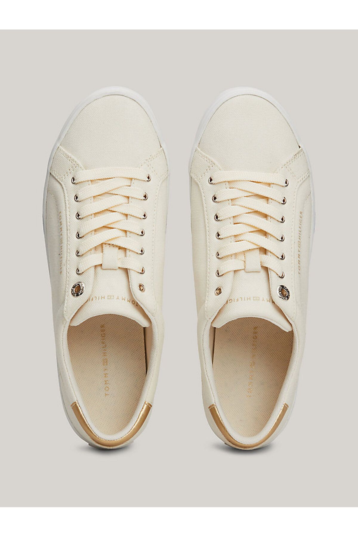 ESSENTIAL VULC CANVAS SNEAKER