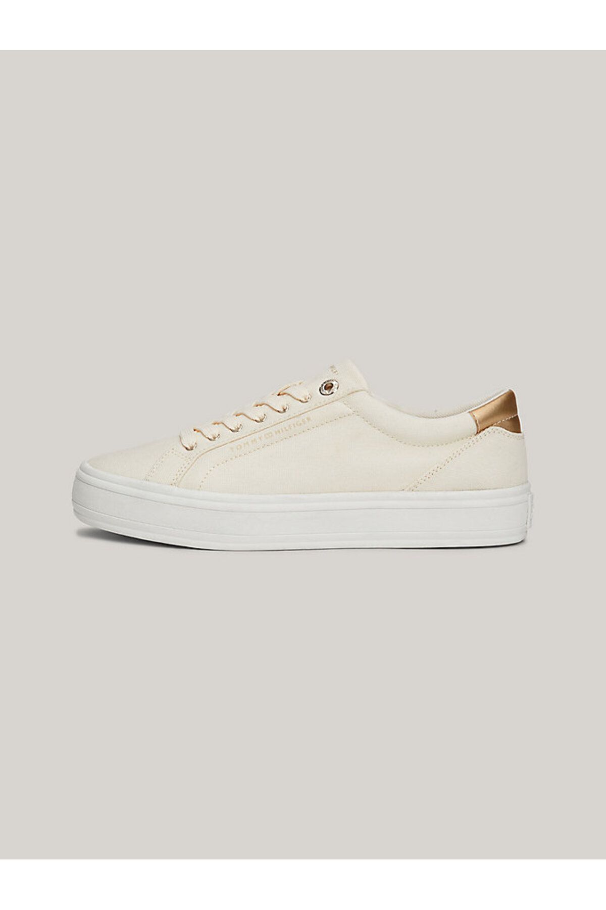 ESSENTIAL VULC CANVAS SNEAKER