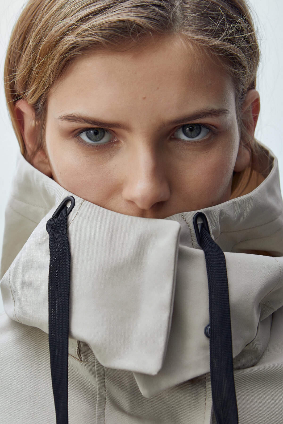 Massimo Dutti Kadın Kapüşonlu Uzun Parka 06715607