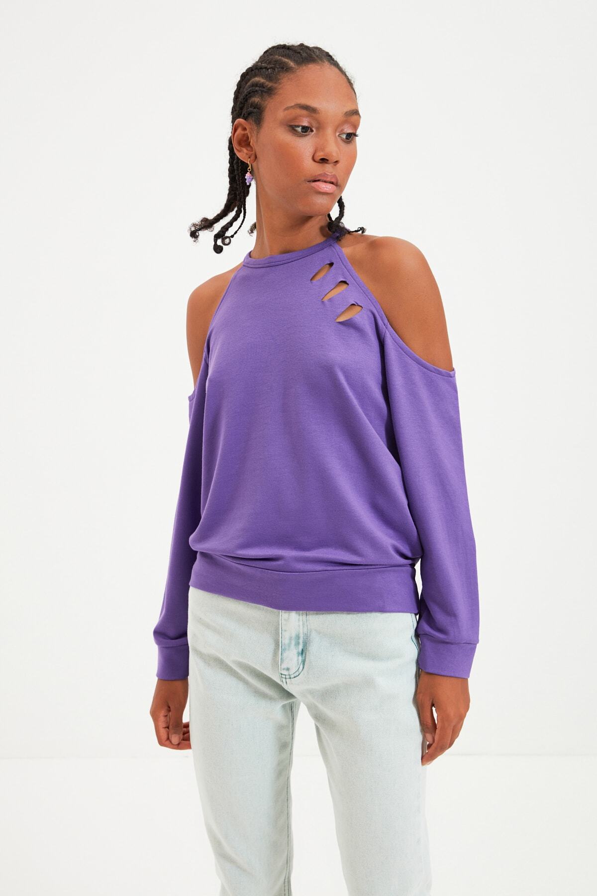 TRENDYOLMİLLA Mor Cut Outlu Kesik Detaylı Basic Örme İnce Sweatshirt TWOAW22SW0395