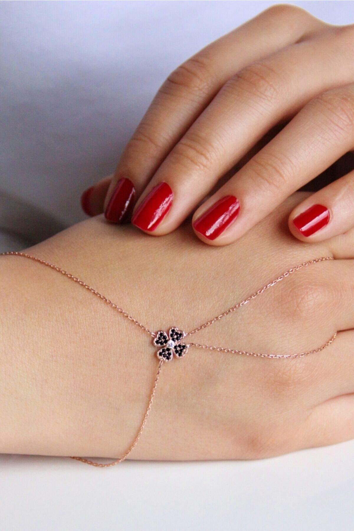 Argentum Concept Siyah Taşlı Rose Çiçek Motifli Gümüş Şahmeran - B062401