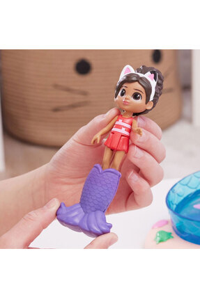 Gabby'nin Hayal Evi Gabby ve Süslü Kedi Havuz Oyun Seti Image 2