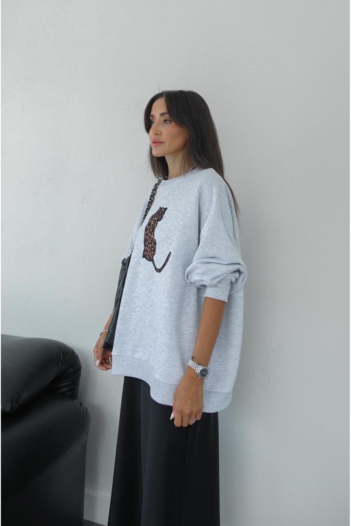 Gri Leopar Nakışlı Sweatshirt