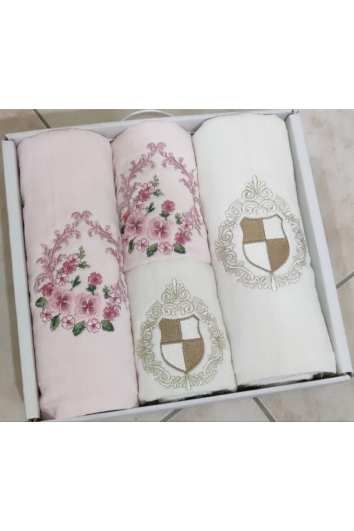 Rozalifehome Kadife Hamam Seti Bay Bayan 2 Adet Banyo Havlusu 70x140 Ebatinda 2 Adet Baş Havlusu 50x90 Ebatinda