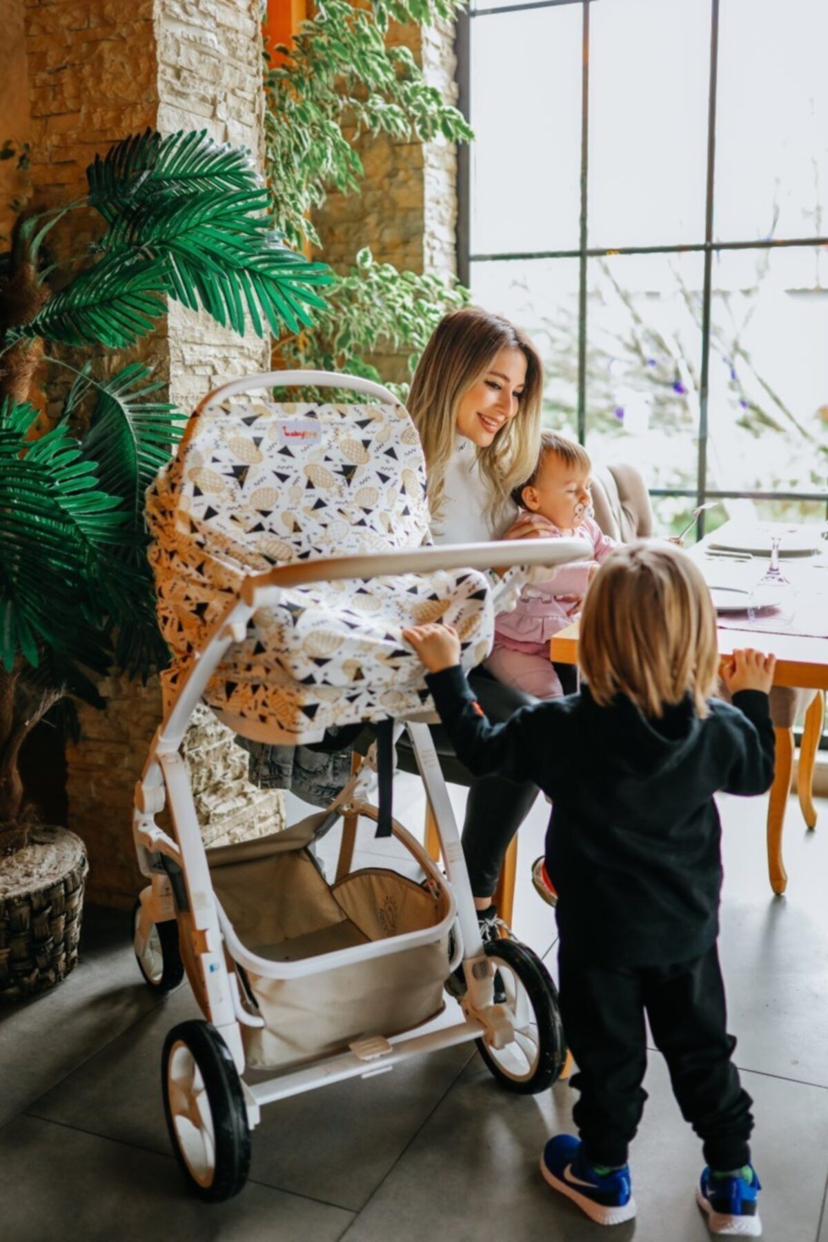 babylivaa Babyliva Fonksiyonel Puset Ve Emzirme Örtüsü Pineapple+hediyeli Ürün(fular Önlük)