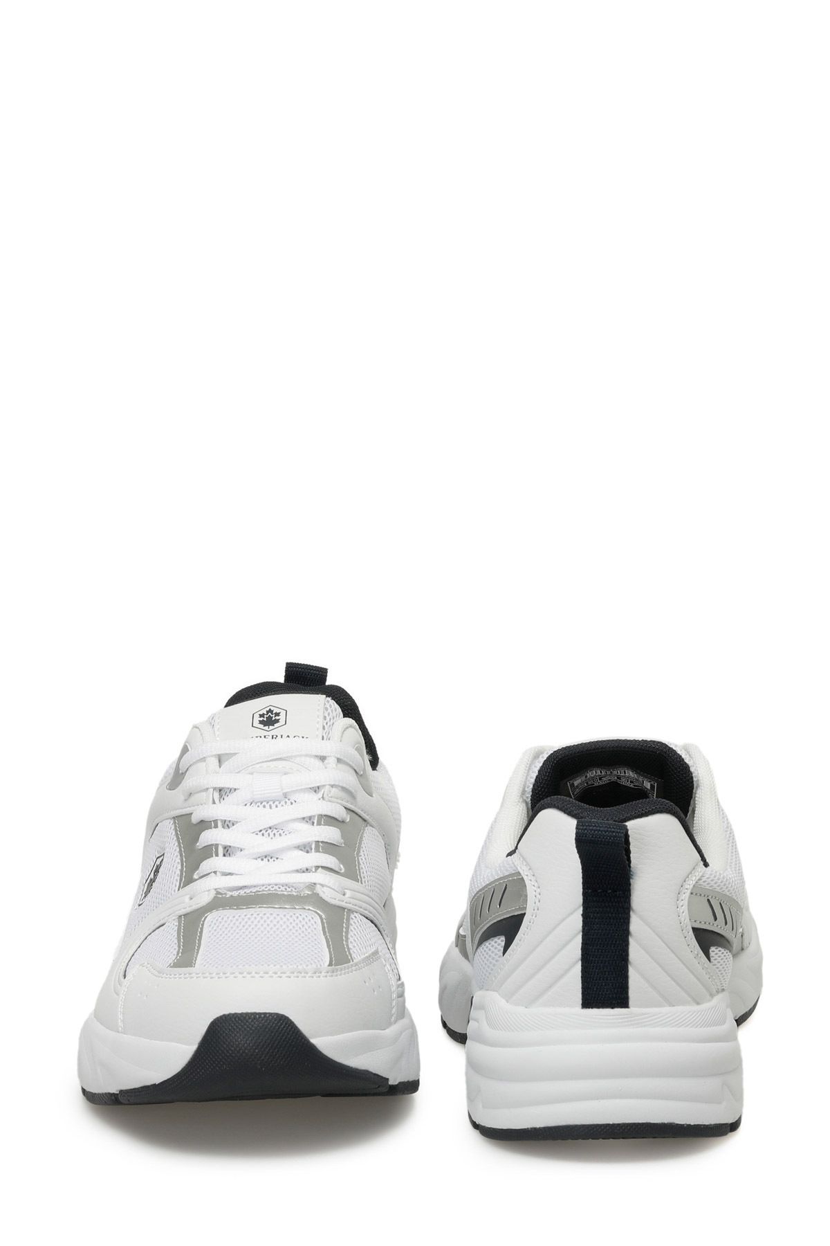 کفش پیاده روی