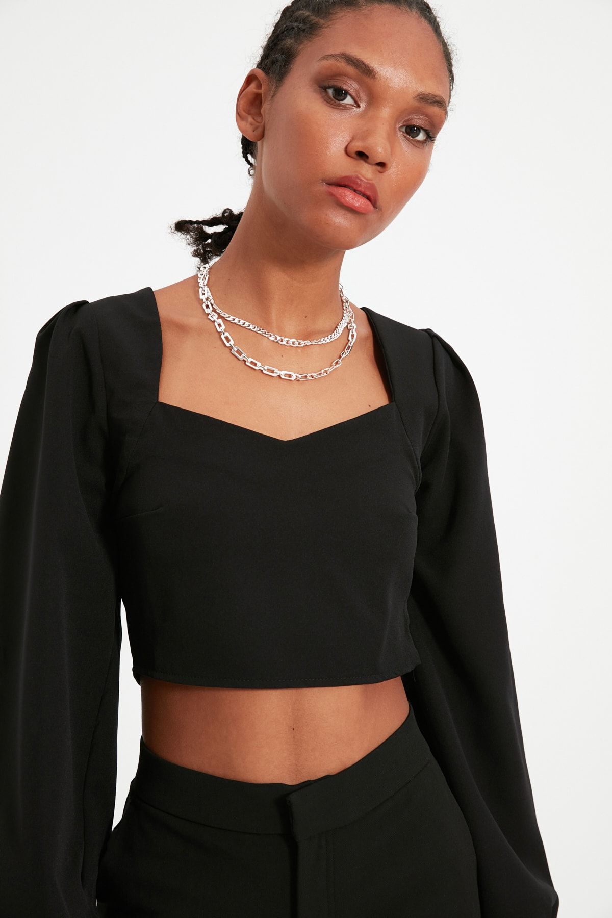 TRENDYOLMİLLA Siyah Crop Bluz TWOSS21BZ0236