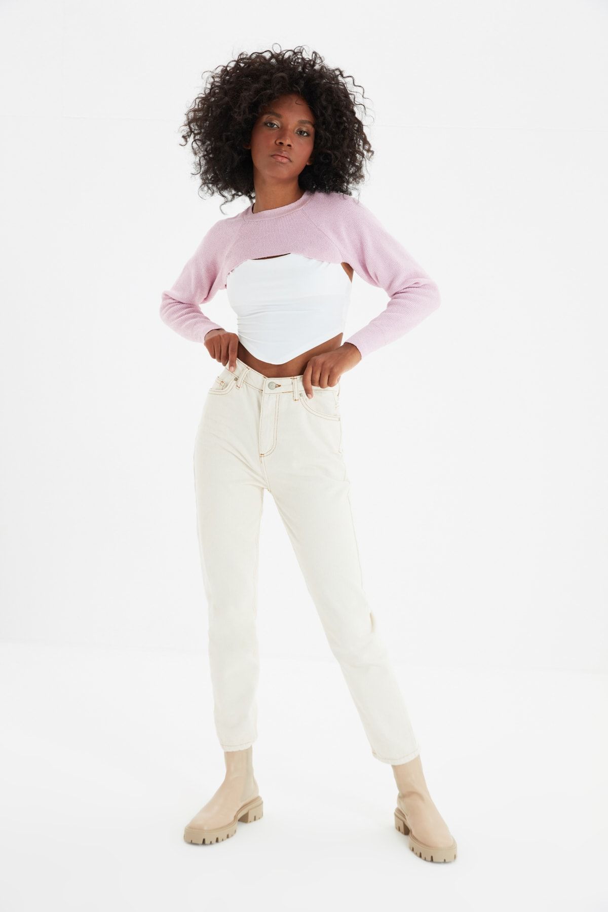 TRENDYOLMİLLA Ekru Yüksek Bel Mom Jeans TWOSS20JE0200