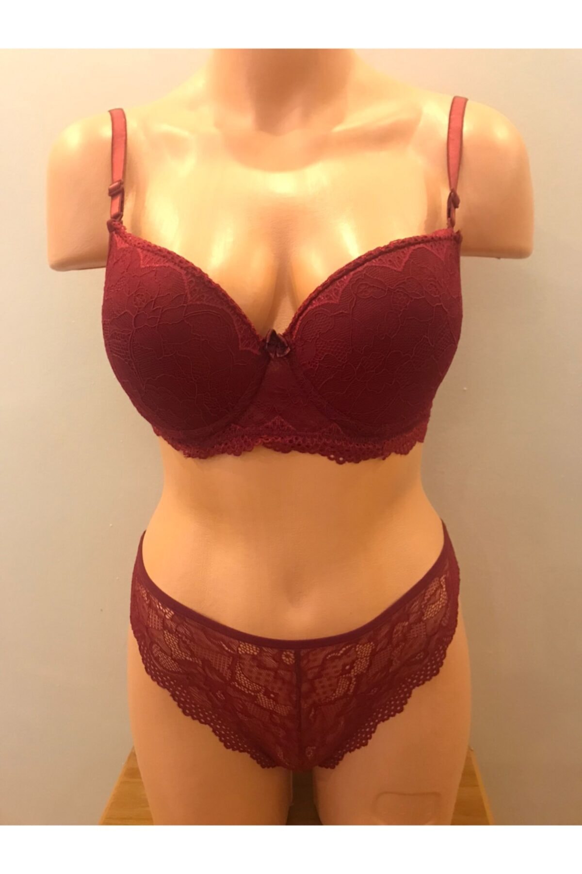 Sisma Dolgulu Dantel Sütyen Külot Dantel Takım