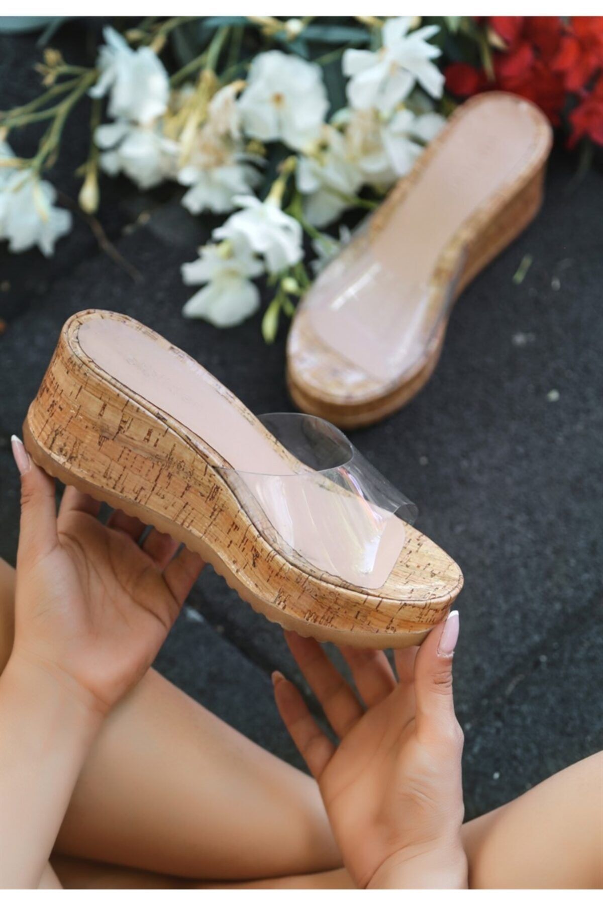 icashoes Centy Vizon Şeffaf Tek Bant Dolgu Topuk Terlik