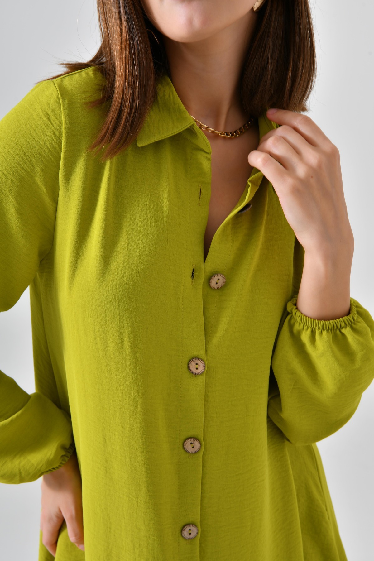 تونیک دکمه دار چوبی سبز روغنی