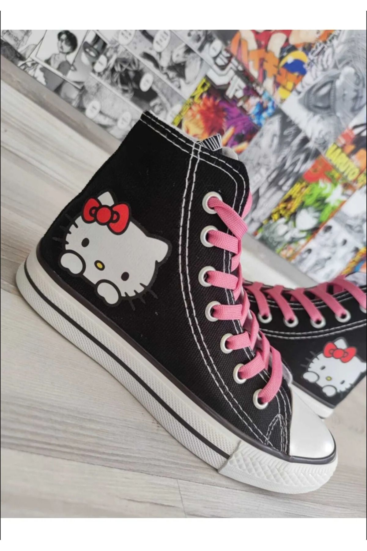 DECİSİVE STORE Siyah BEYAZ -Hello Kitty Baskı...