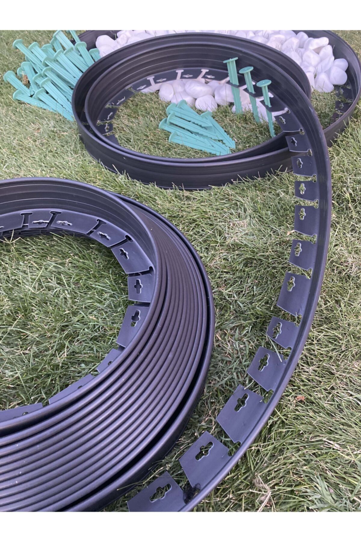 Elysian Çim Ayırıcı 25 Metre Peyzaj Sınırlayıcı Toprak Ayıracı Siyah Renkli Çim Şekillendirici