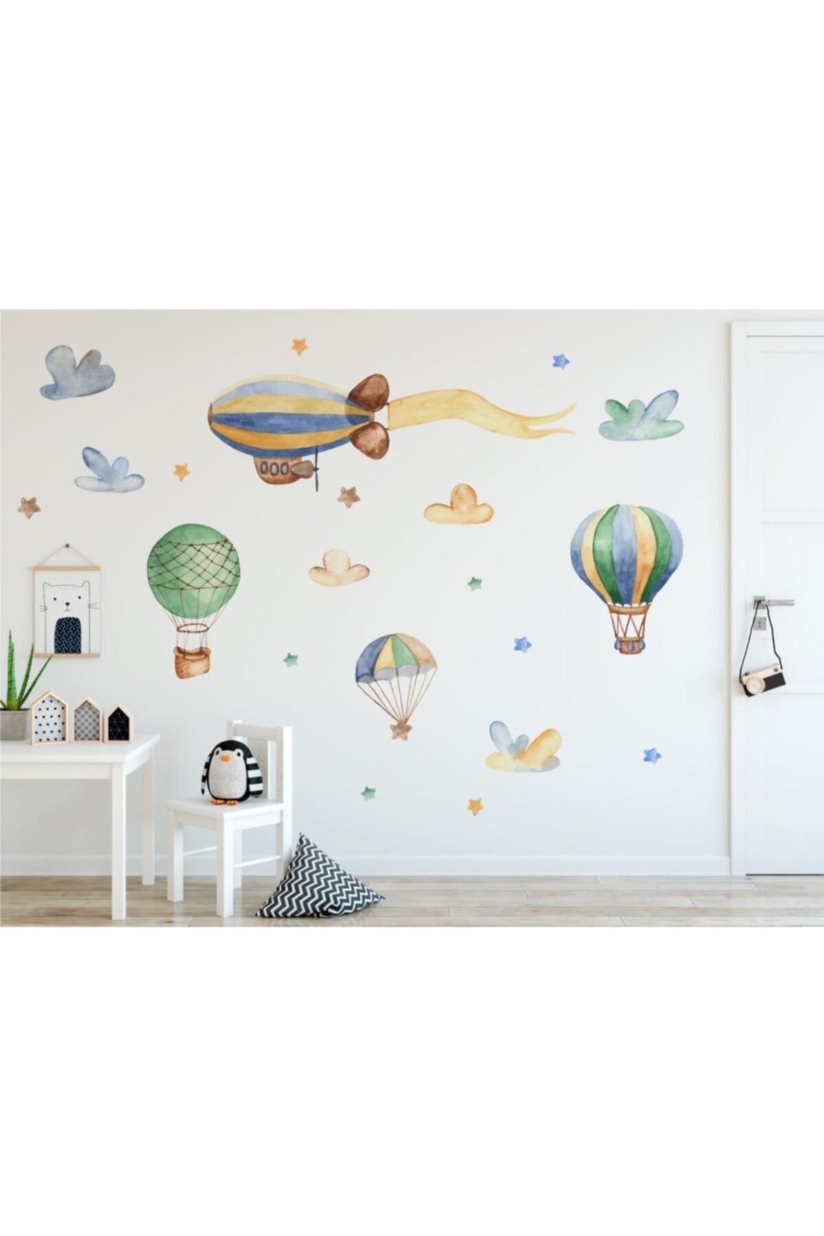 Kt Grup Uçan Balonlar Ve Bulutlar Çocuk Odası Duvar Sticker