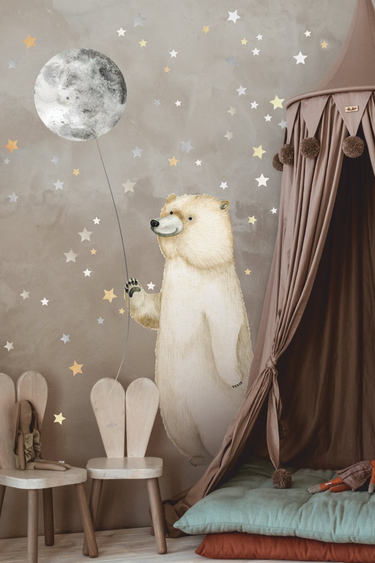 Kt Grup Moon Bear El Çizimi Duvar Stickerı