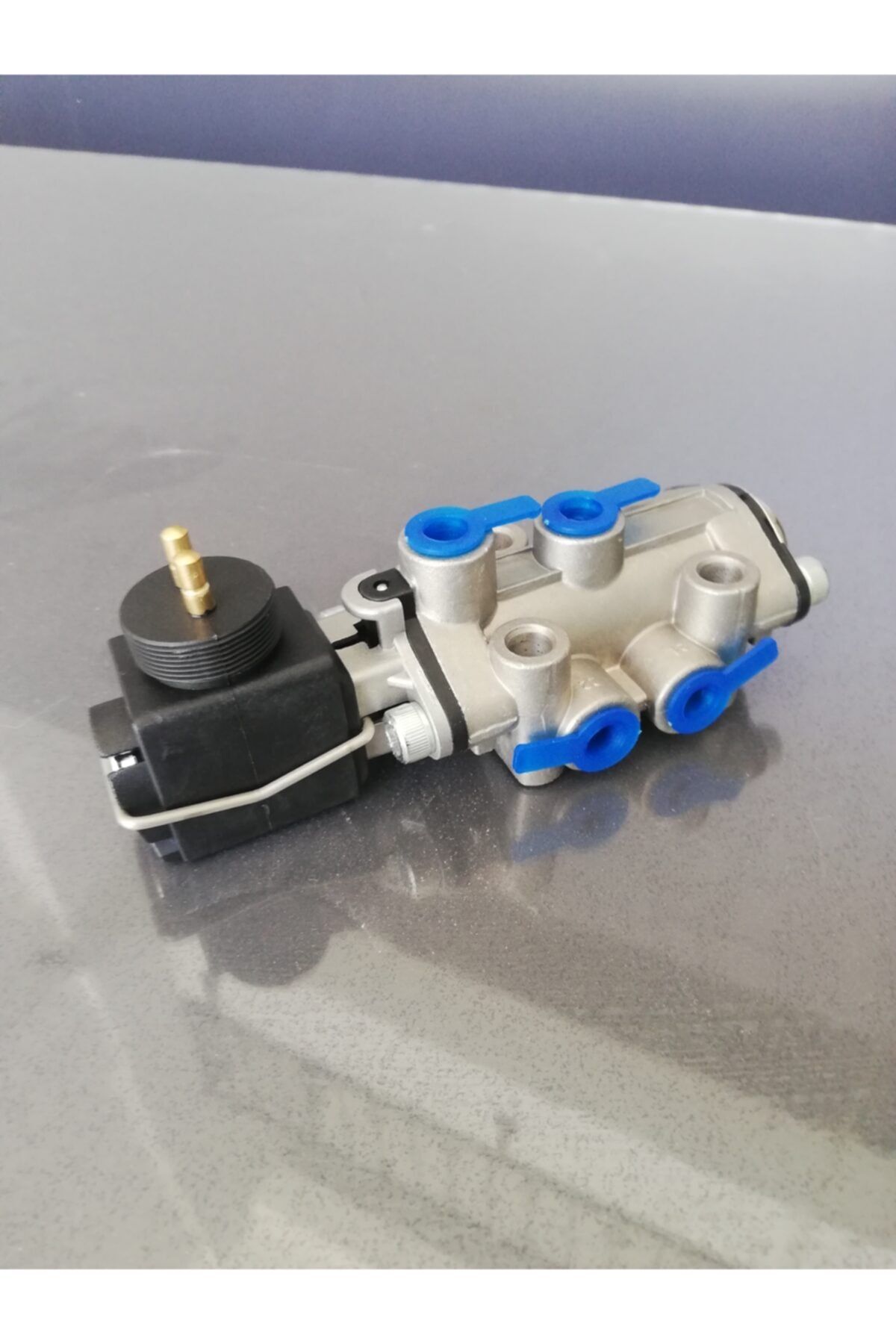 Yan Sanayi 1488083 Ağır Seri Solenoid Valfi - Scanıa Trucks