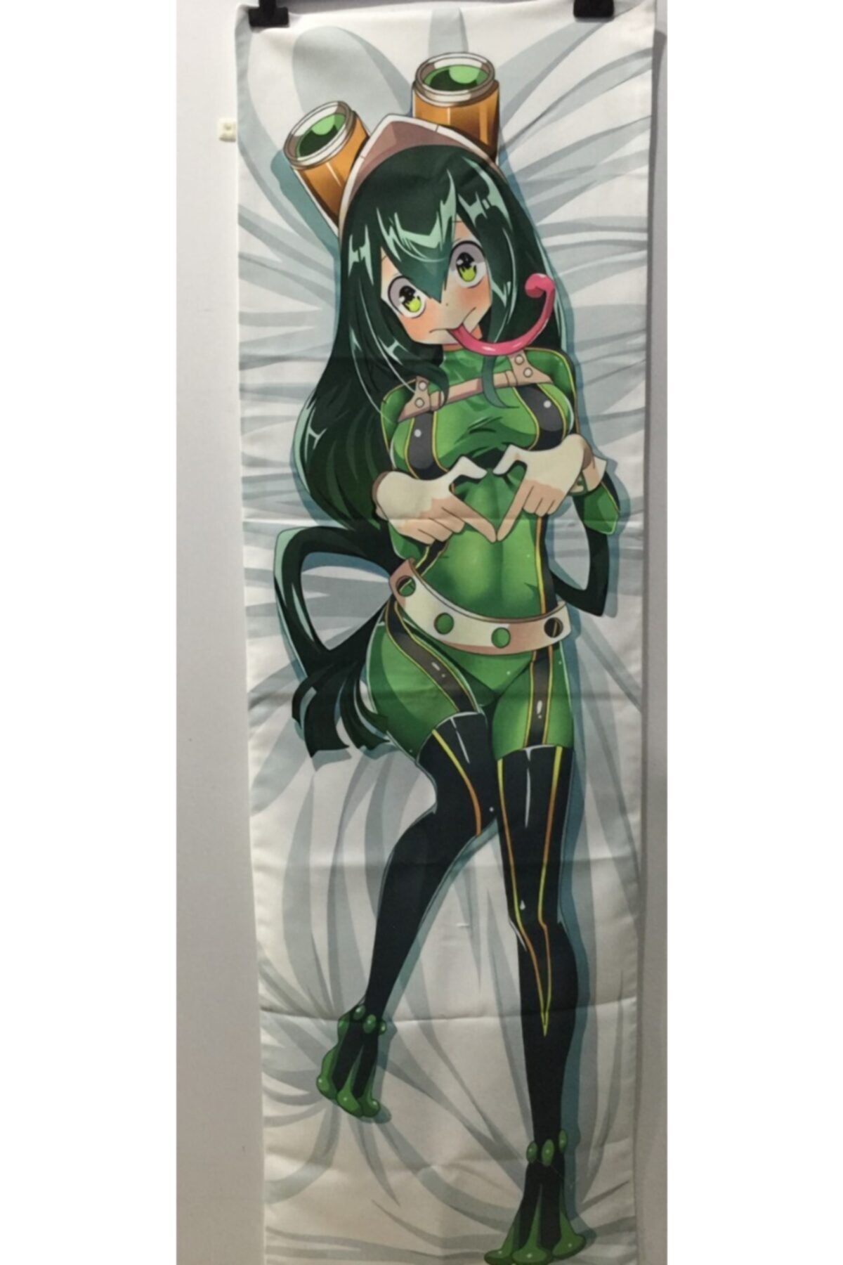 GALAXYBUTIQUE Froppy Anime Sarılma Yastık Kılıfı