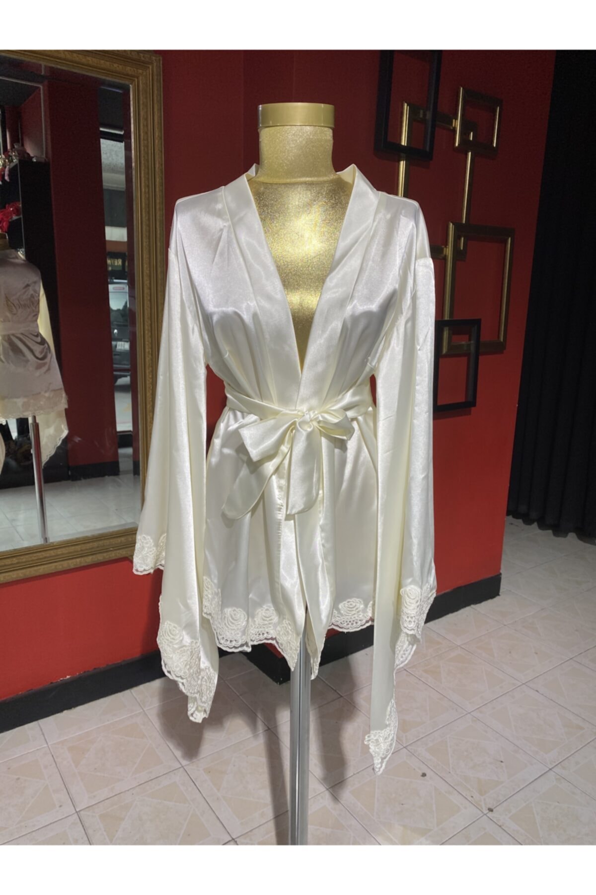 Hanne Bride Saten Kolları Dantel Sabahlık