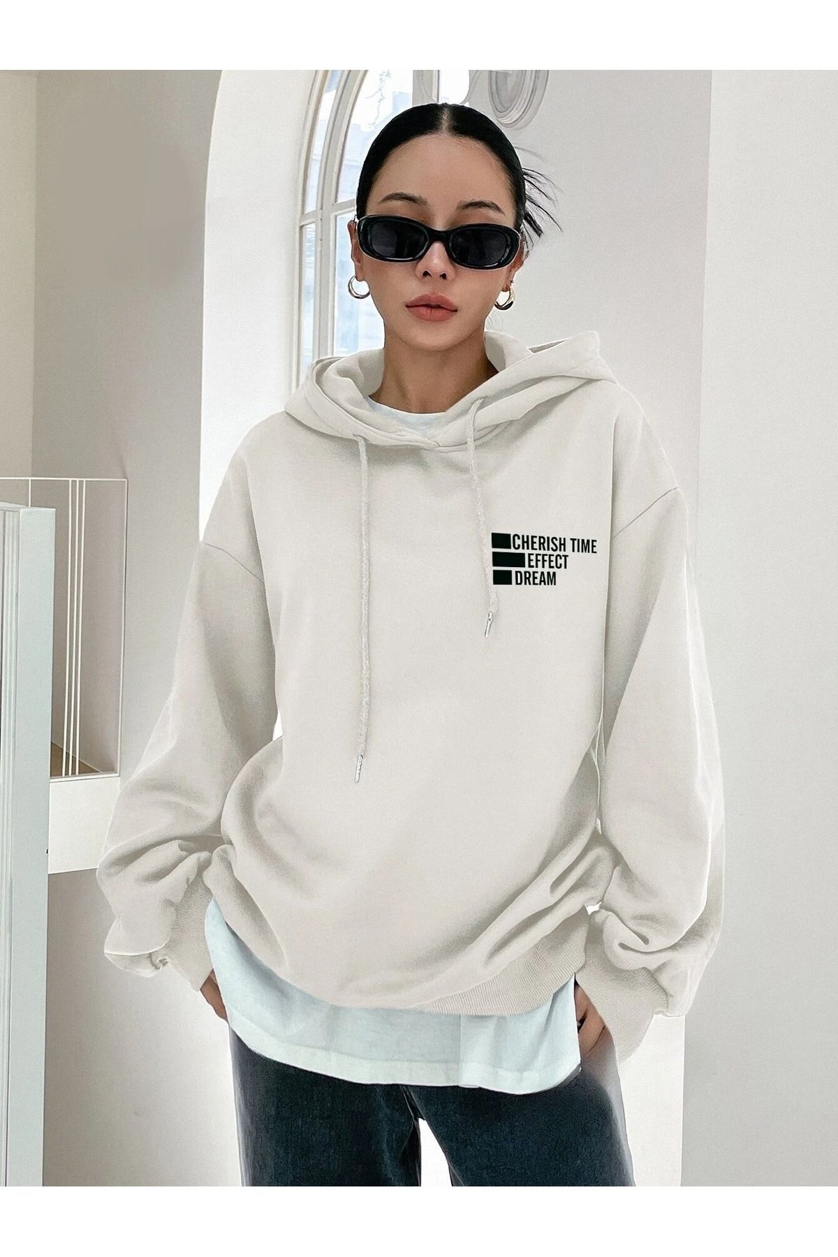 Kadın Beyaz Cherıh Time Baskılı Oversıze Hoodie Sweatshirt