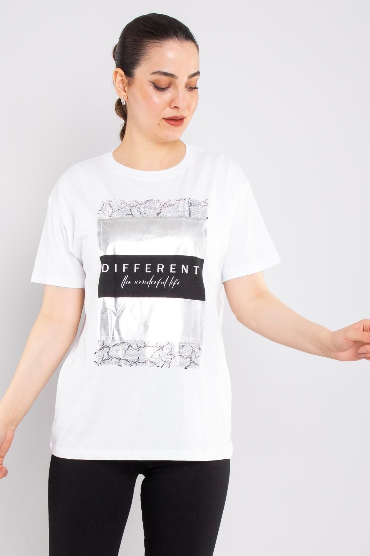 4545 Taşlı Yaldız Different Baskılı Bisiklet Yaka Kısa Kol Tshirt