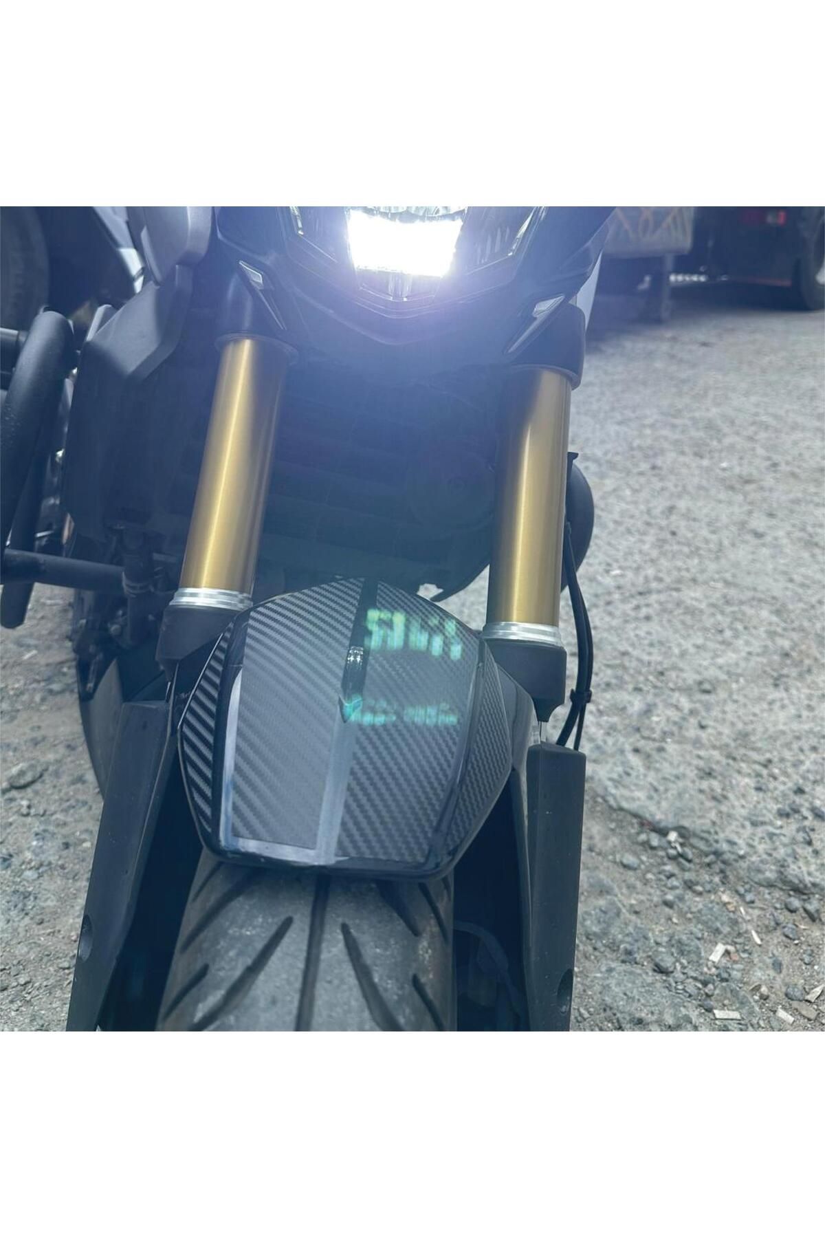 Bajaj Dominar 250 - 400 Uyumlu Ön Çamurluk Karbon Sticker Etiket Model