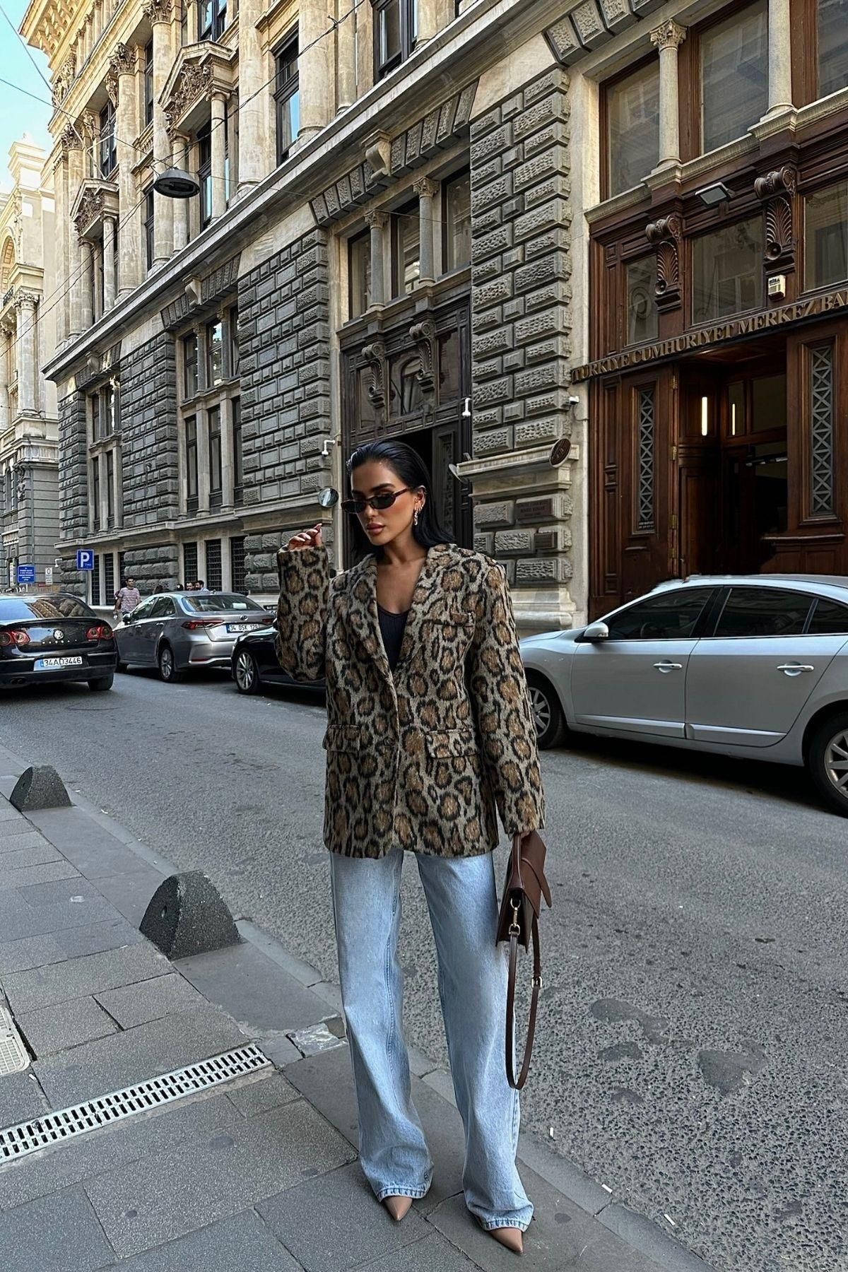 Leopar Desen Kaşe Oversize Kadın Blazer Ceket