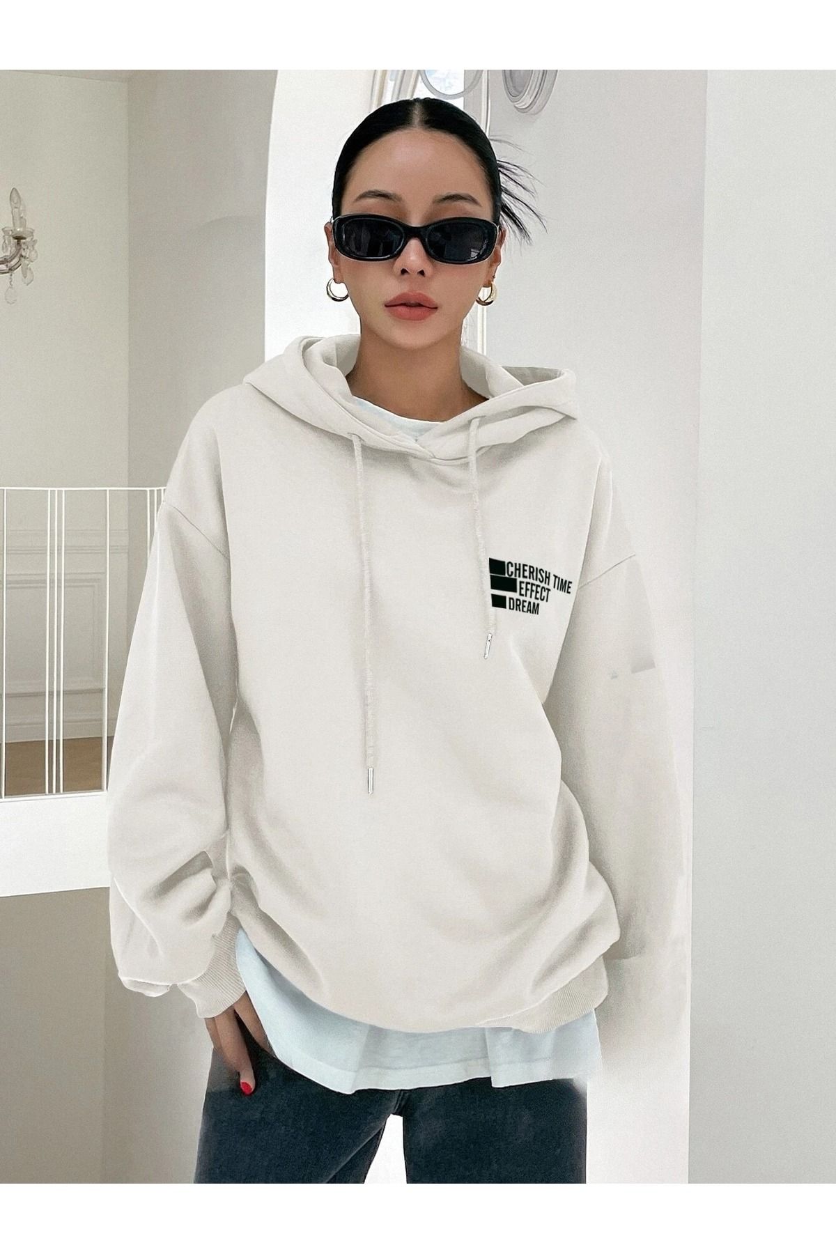 Kadın Beyaz Cherıh Time Baskılı Oversıze Hoodie Sweatshirt