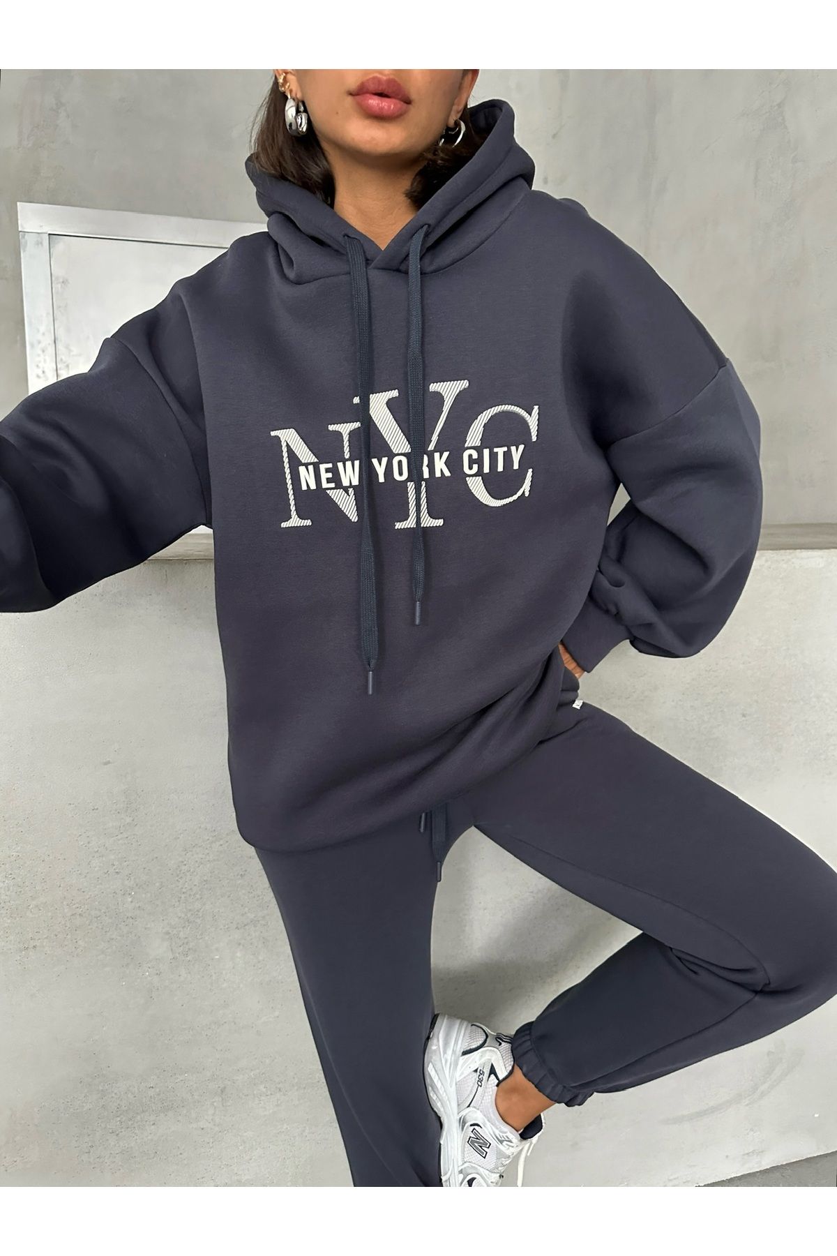 TKM-03631 Füme New York City Kabartma Baskılı Salaş Kapüşonlu Sweatshirt Jogger Eşofman İkili Takım