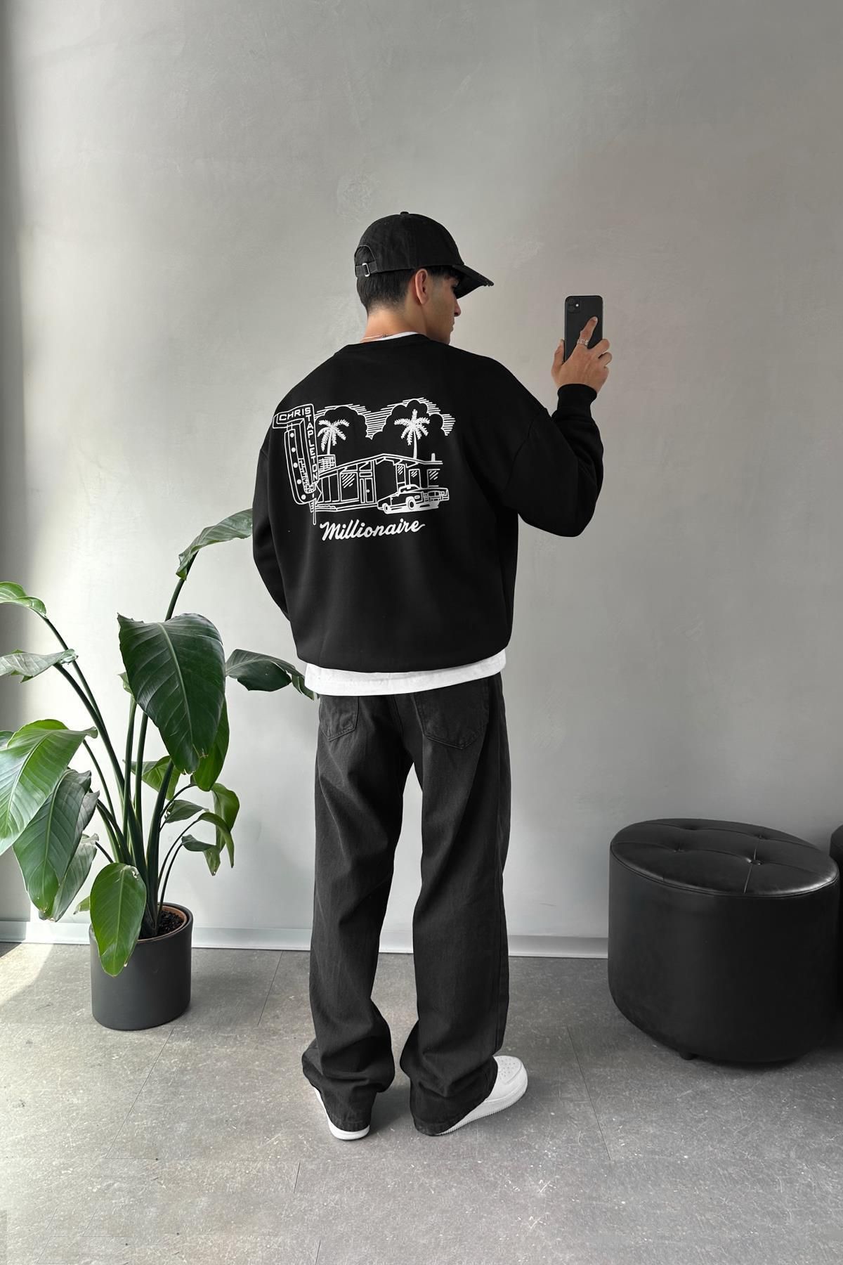 Sırt Baskılı Bisiklet Yaka Siyah Sweatshirt