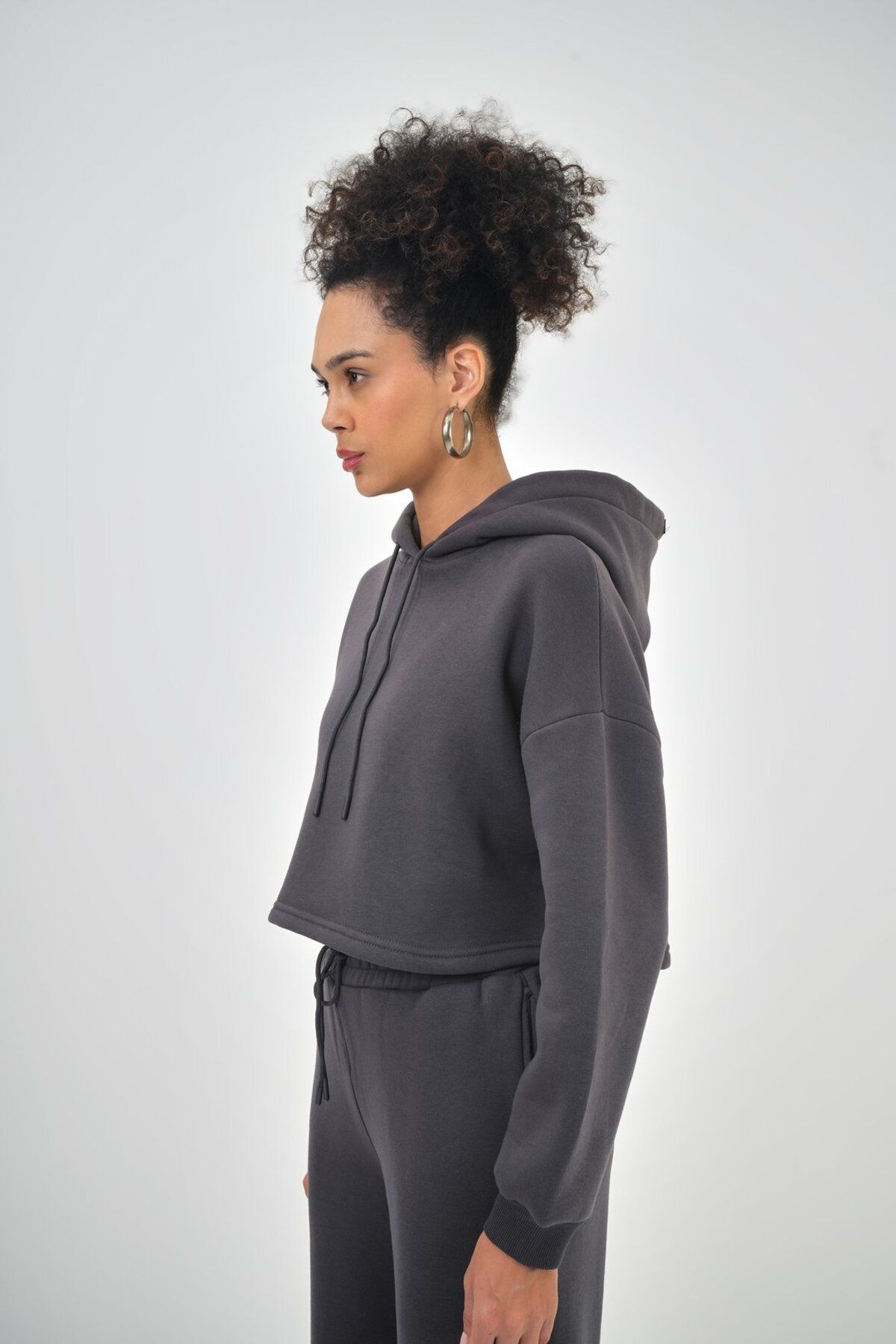 Kadın Kapüşonlu Bağcık Detaylı Oversize Basic Crop Hoodie