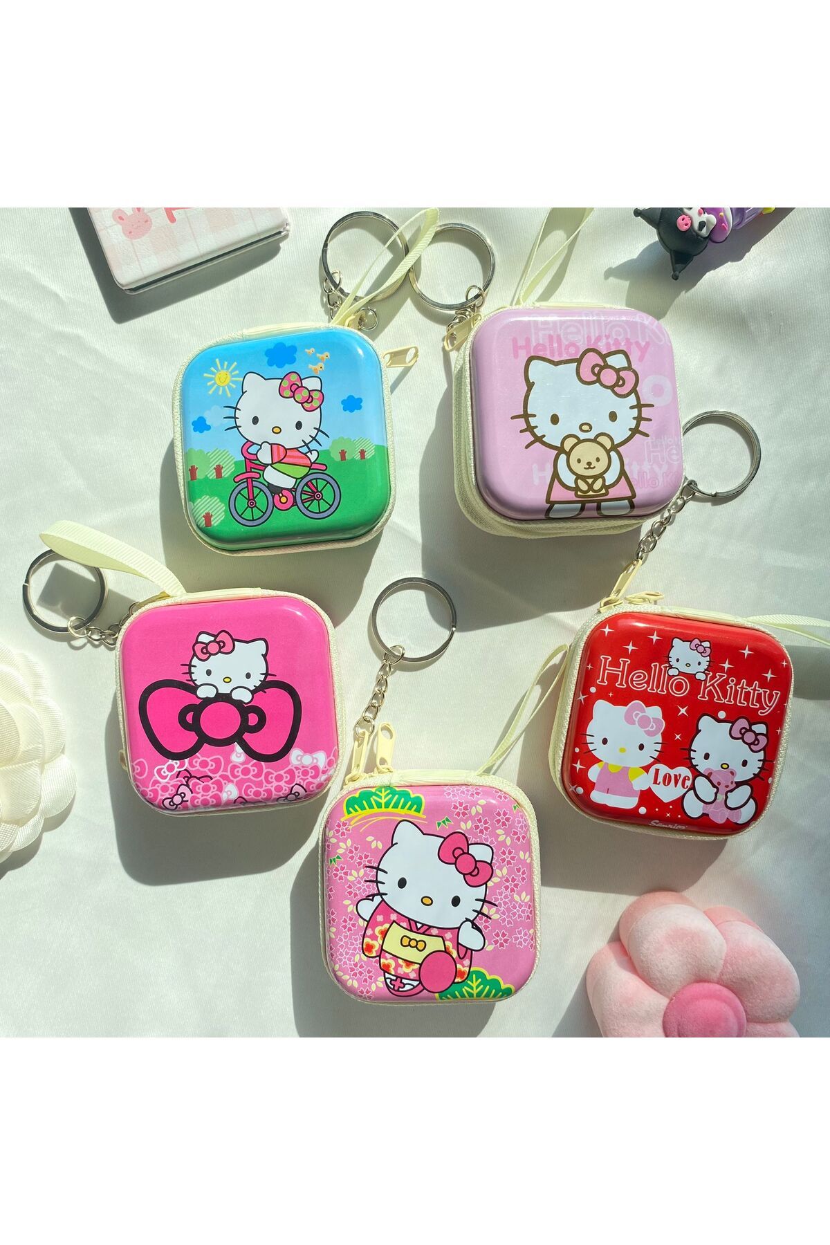 Hello Kitty Ayıcık Metal Kutu Anahtarlık ve Cüzdan