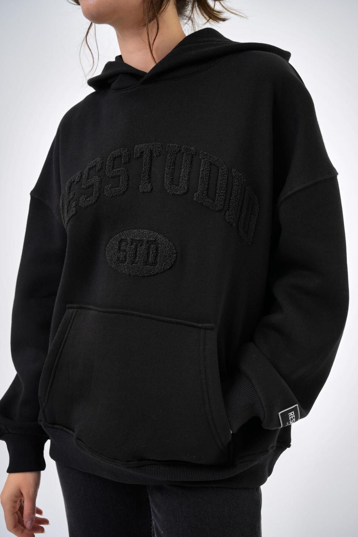 Kadın Res Studio Yazılı Kanguru Cepli Kapüşonlu Oversize Hoodie