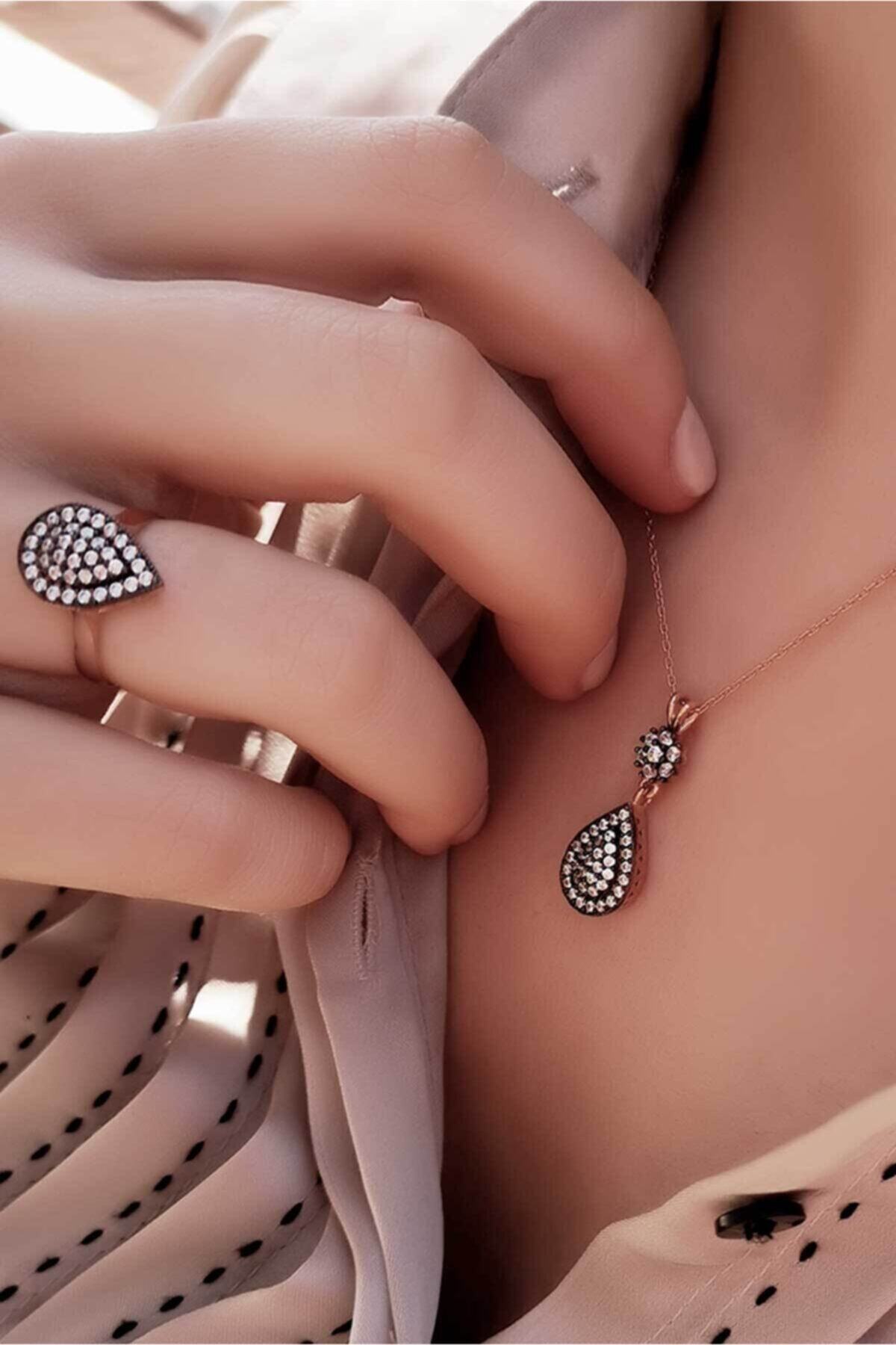 So CHIC... Elmas Montürlü Damla Kesim 18 Ayar Rose Altın Kaplama Gümüş Kolye