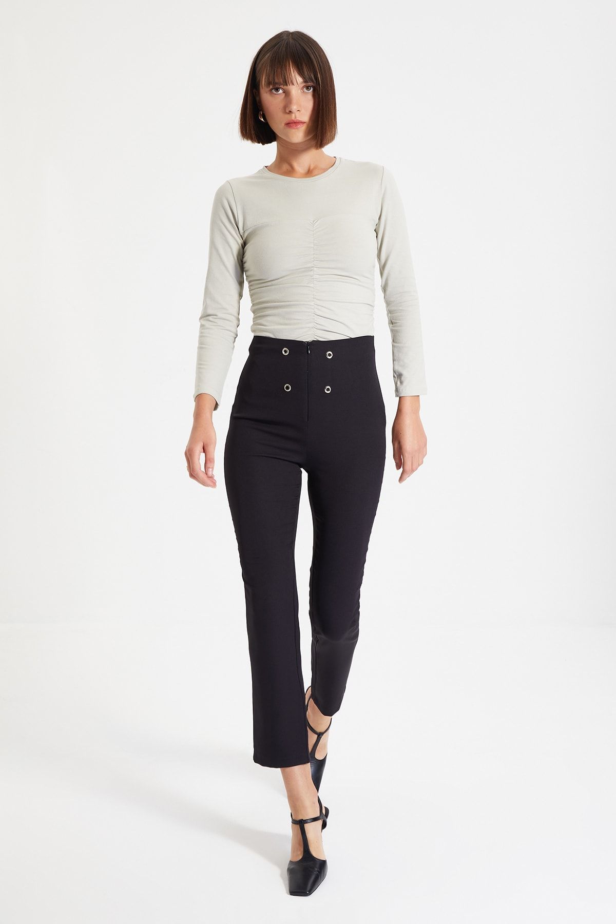 TRENDYOLMİLLA Siyah Cigarette Pantolon TWOAW22PL0143
