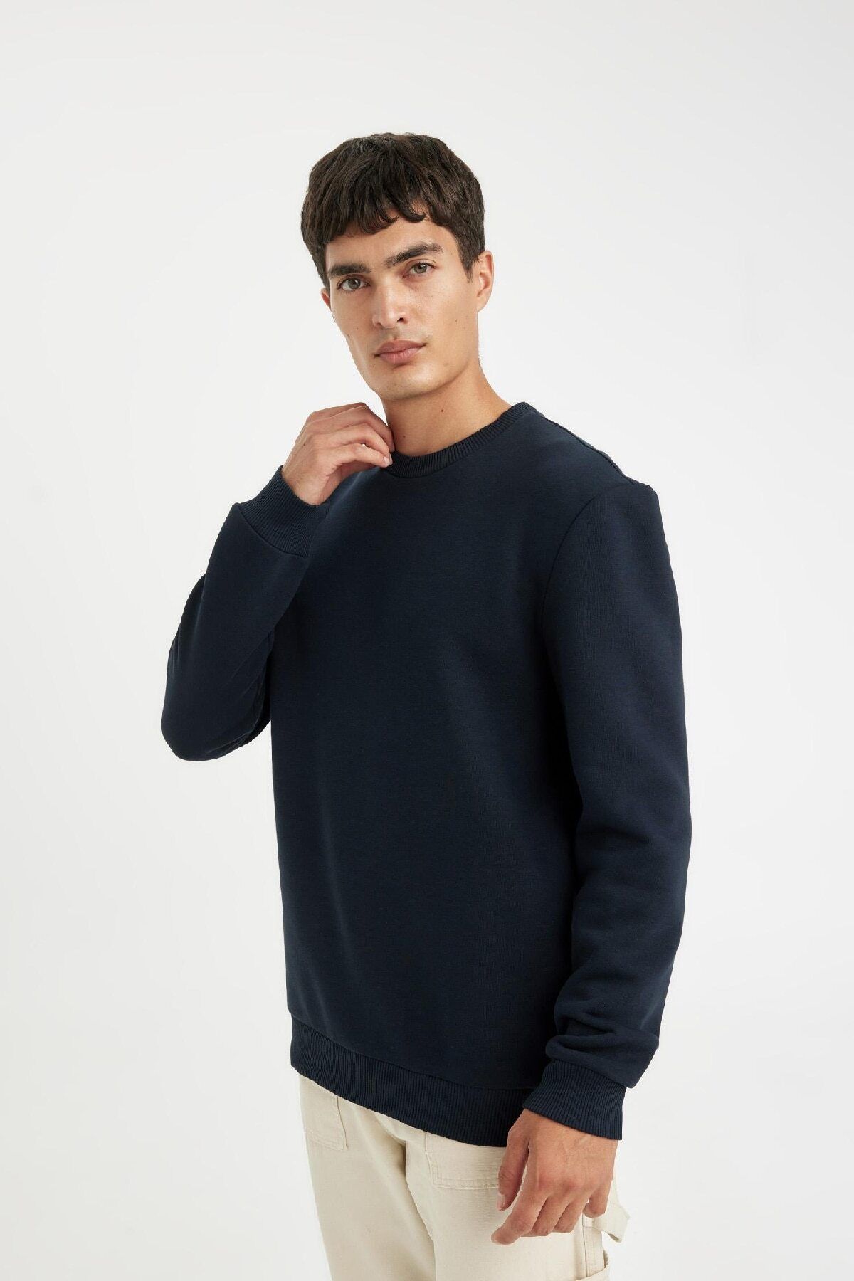 Lacivert 3 Iplik Pamuklu Şardonlu Içi Polarlı Regular Fit Bisiklet Yaka Kalın Sweatshirt D7876axns