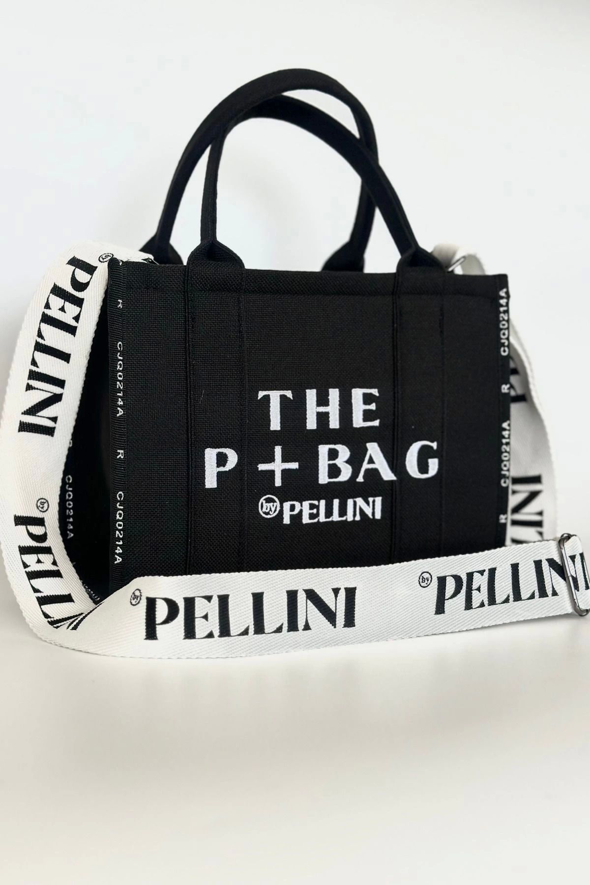 The P+Bag El ve Omuz Büyük Çanta Siyah Çizgili