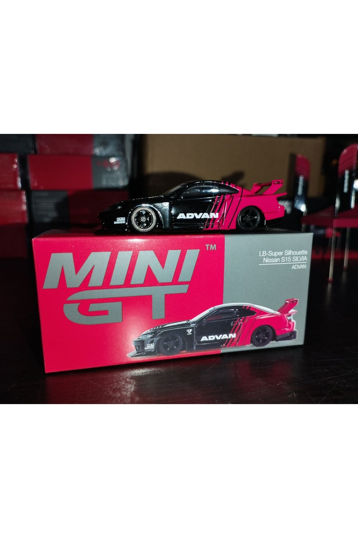 mini gt LB  Nissan S15 SILVIAADVAN