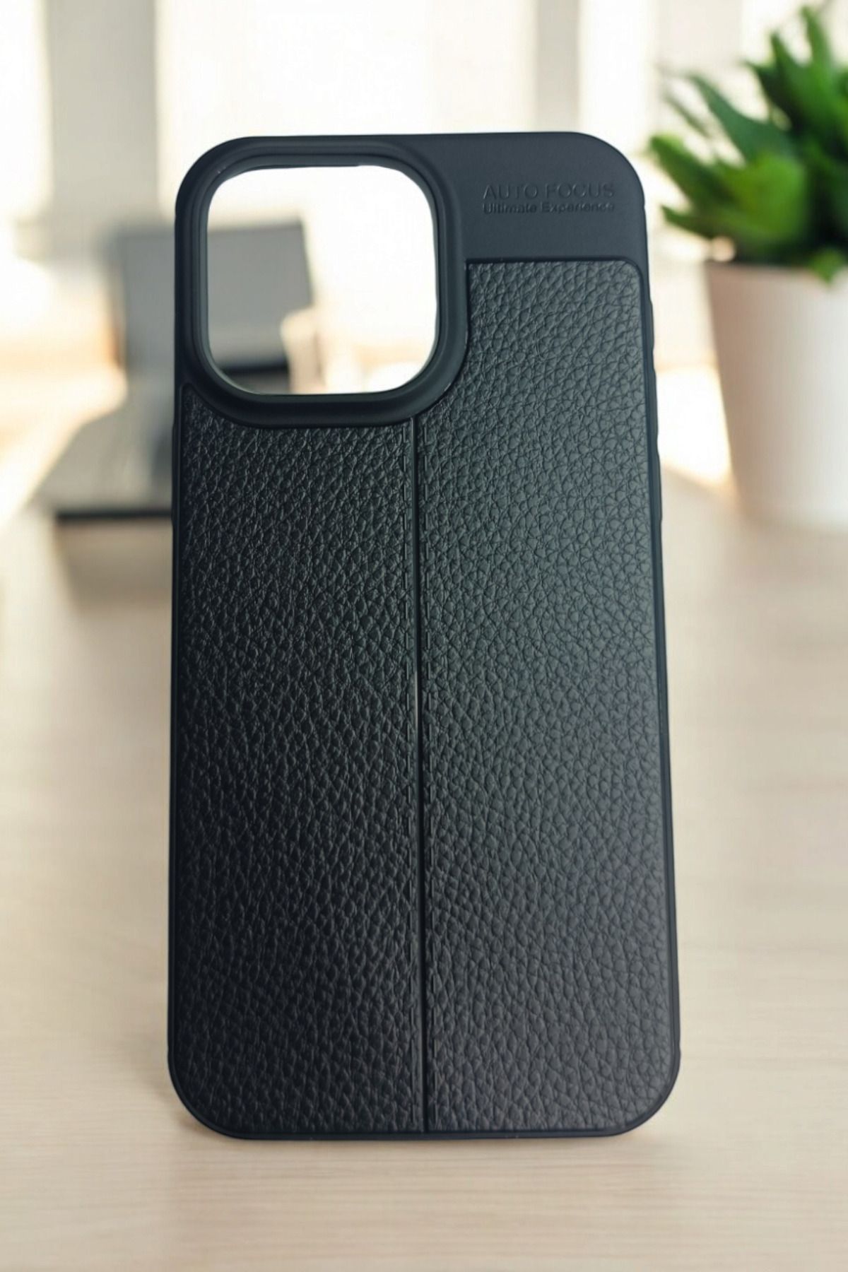 LUXURYCASE iPhone 14 Prouyumlu şık slikon Tel...