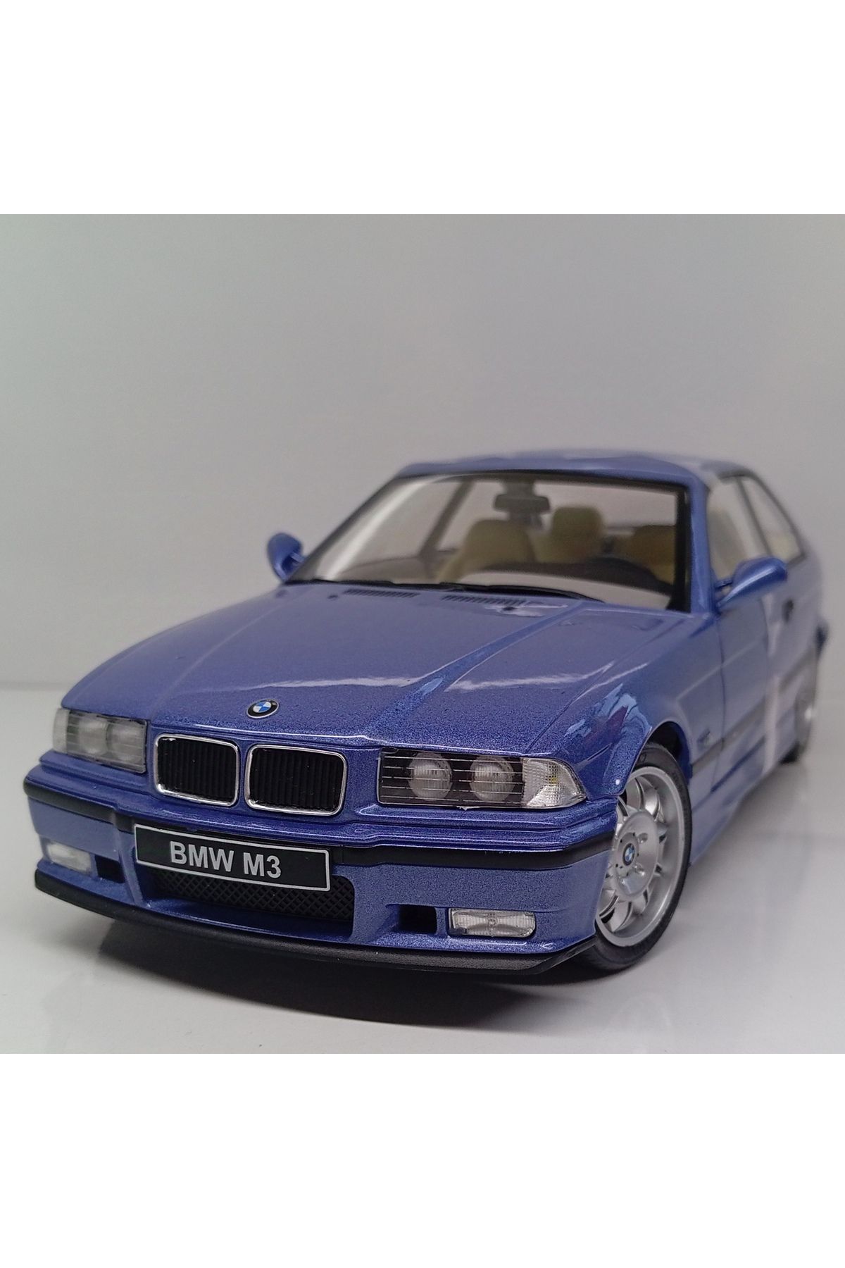 Solido 1:18 BMW M3 (DİECASTMETAL ARABA)